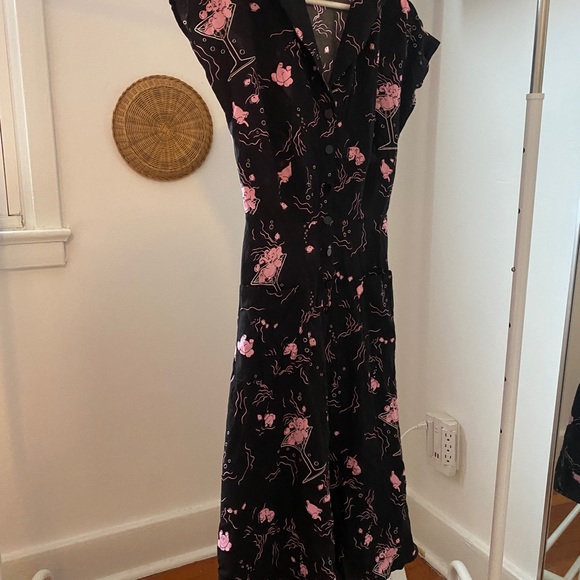 Collectif Vintage Style Dress with Pink Elephants - Picture 3 of 3